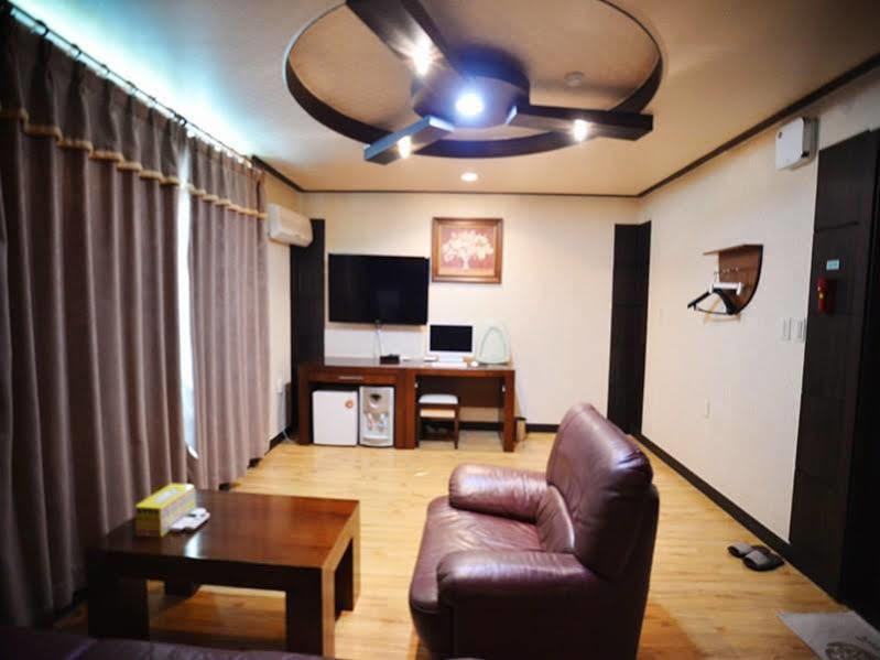 Am Ort Hotel Yeosu Exterior photo