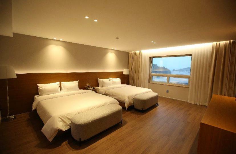 Am Ort Hotel Yeosu Exterior photo